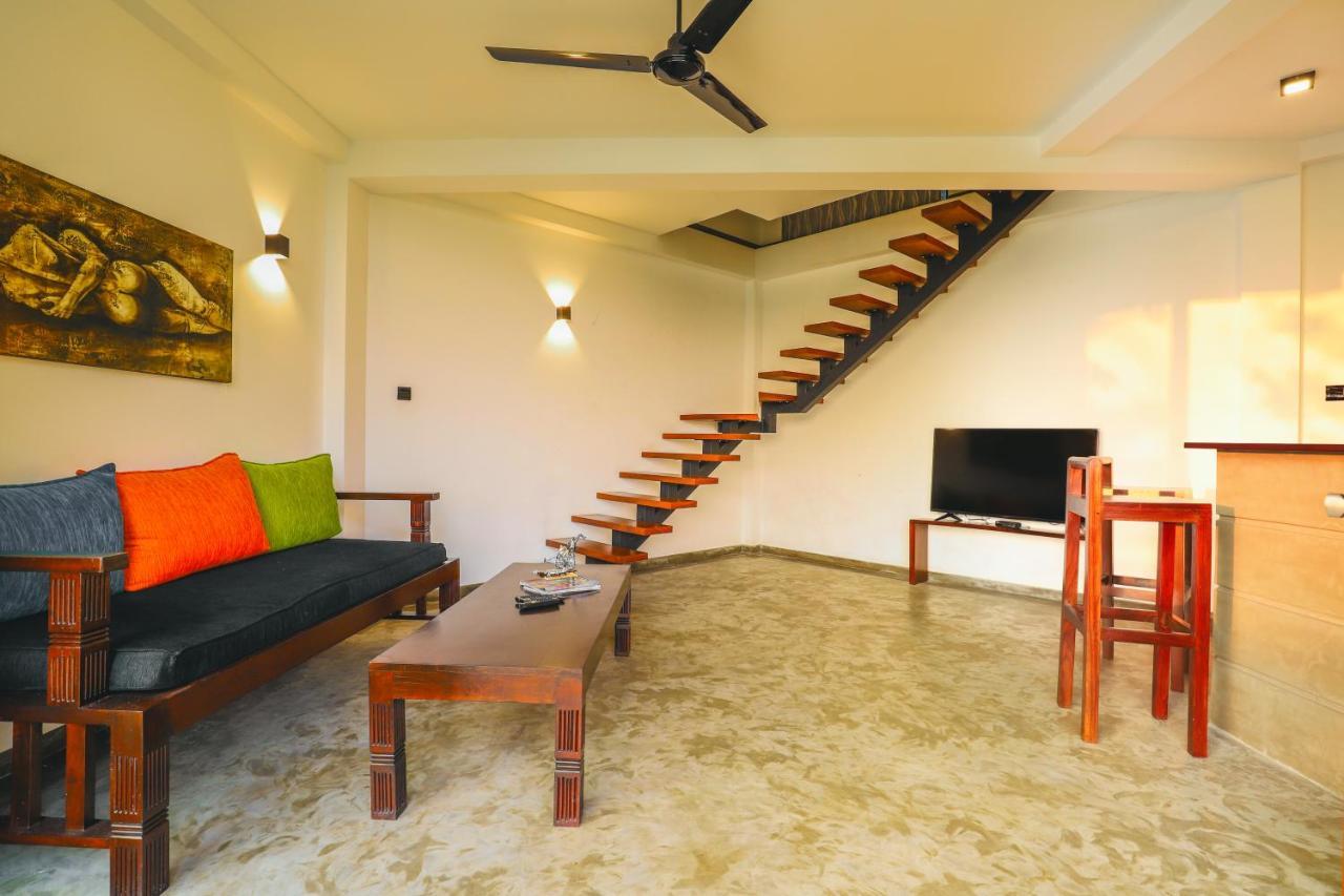Kalapuwa Resort バラピティヤ エクステリア 写真